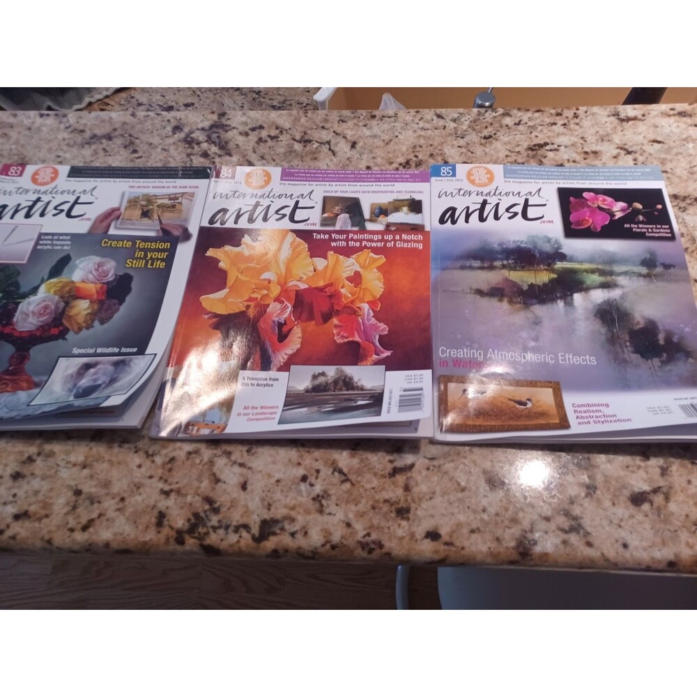 LOT OF 3 INTERNATIONAL ARTIST 3 83-84-85 MARCH-JULY 2012